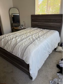 Bedroom set