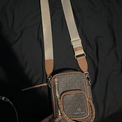 Micheal Kors Hand Bag/ Purse