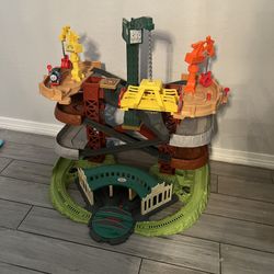 Thomas & Friends Multi-Level Toy Track Set, Trains & Cranes Super Tower with Thomas & Percy Engines for Preschool Kids Ages 3+ Years​ 