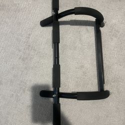 Pull Up Bar