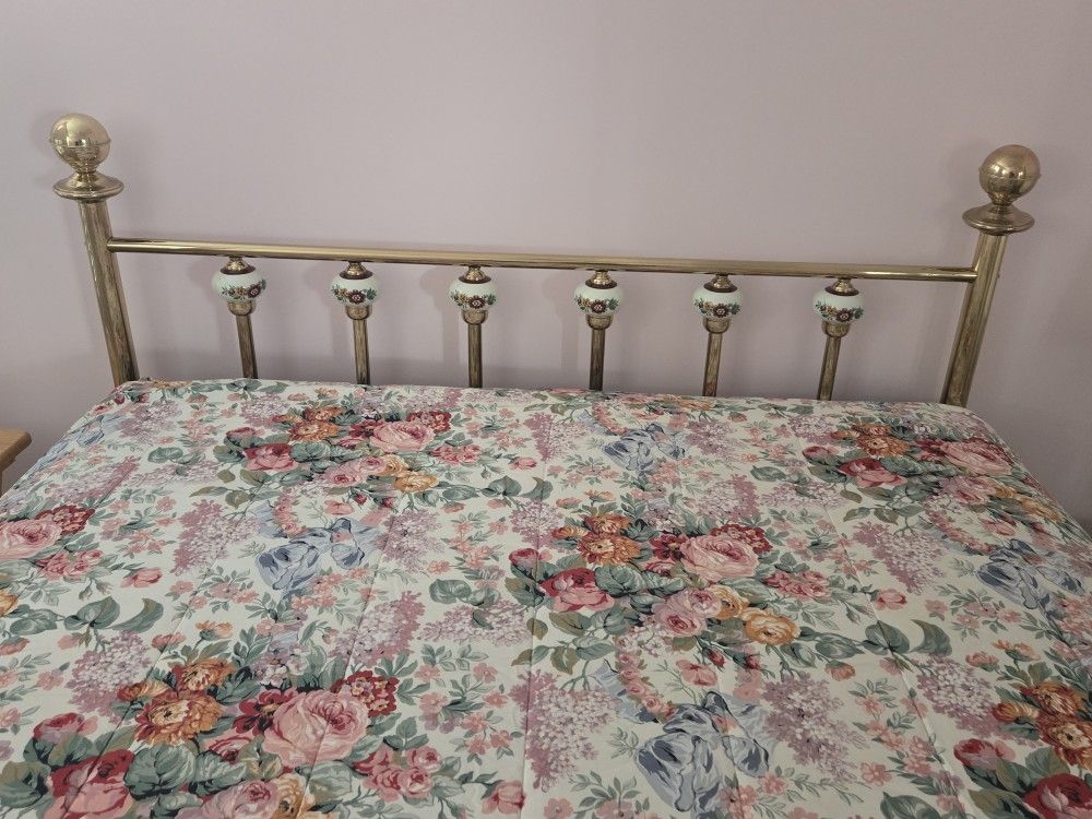 Brass Head Board With Ceramic Decorated Knobs