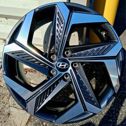 19 Inch 2025 Hyundai Tucson Factory Rims 5×114.3 Lug Pattern 