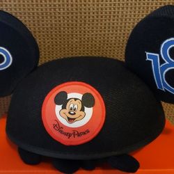 Disney MICKEY MOUSE CAP with Chip & Dale