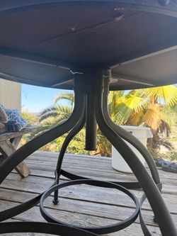 Round Wooden table - adjustable