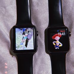 2 Apple Watches 
