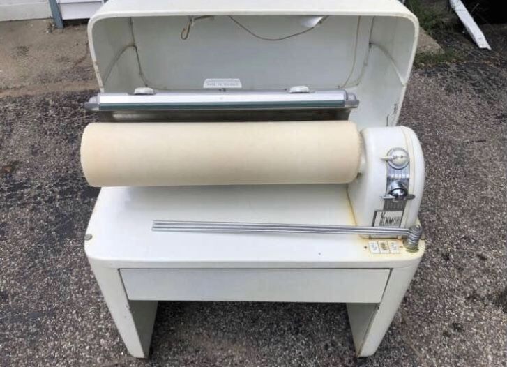 Vintage 1950’s Kenmore Roll A Press Clothes Ironing Machine for Sale