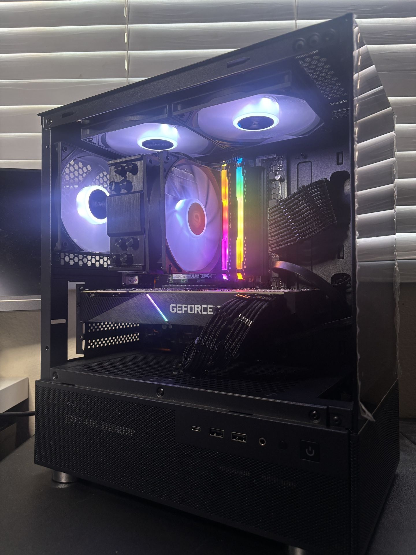 Gaming PC | Intel i7-9700K | RTX 2080 Super | 32GB Ram | 512GB SSD + 2TB HDD