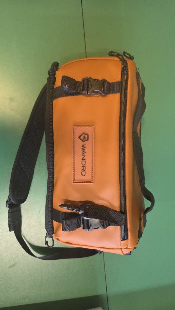 Wandrd 9l Rouge Sling