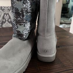 UGG Grey/Violet Sequin Star Short Suede Pull On Boot