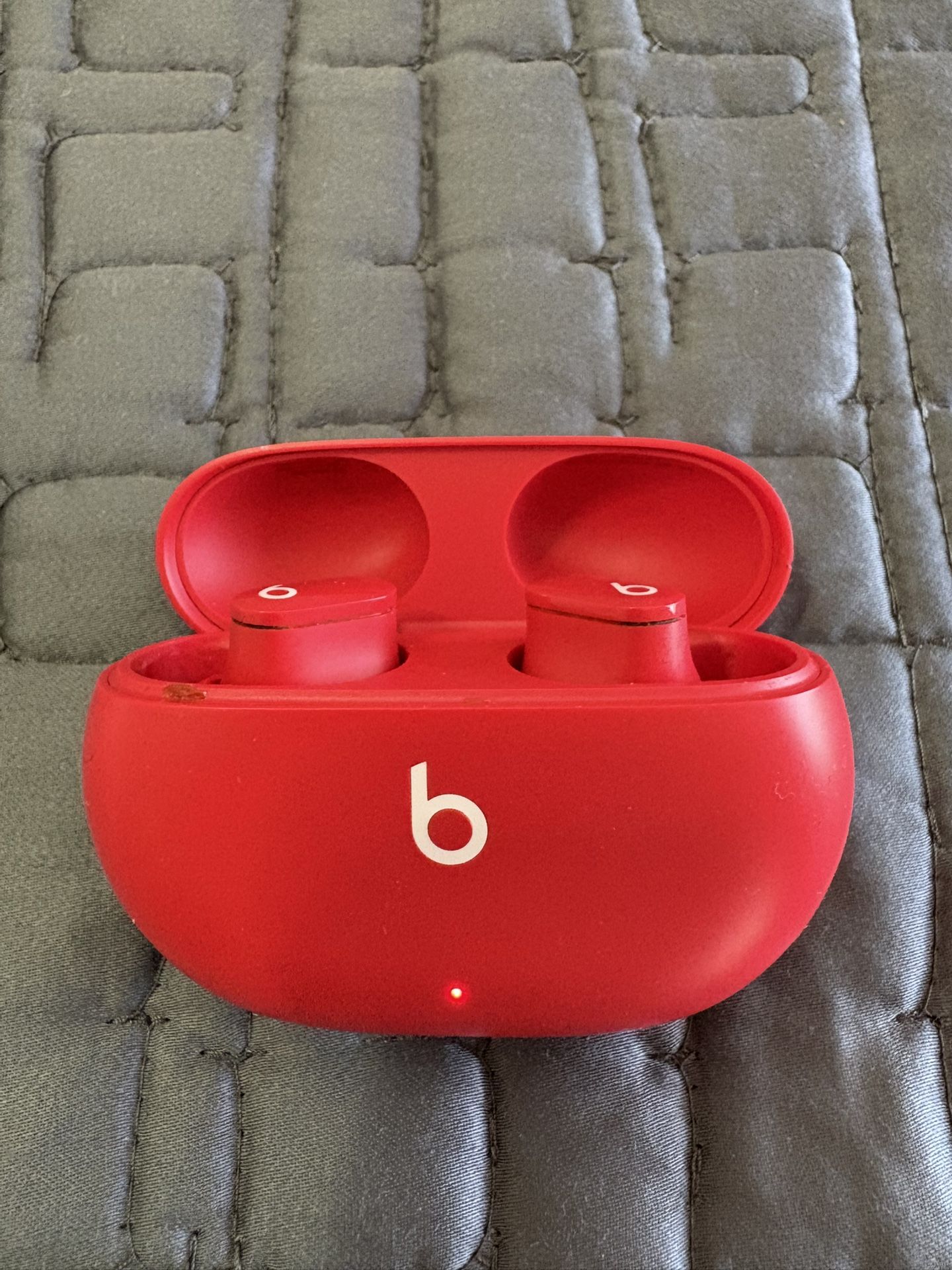 Beats Studio Buds