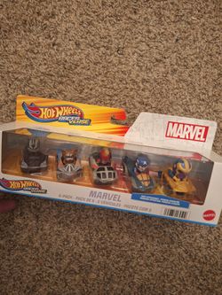 Hotwheels Racerverse Marvel 5 Set