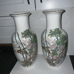 Modern decorative porcelain with a classic Asian‑inspired design. Selling as a set.