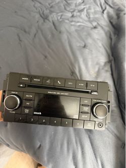 jeep wrangler radio 2011