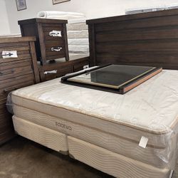 BED FRAME KING SIZE SET 5 PIECES  KING SIZE NEW  SAME DAY PICK UP AND DELIVERY AVAILABLE 🚚🚚🚚