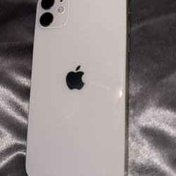 Apple Iphone 11 White Unlocked Mint Condition