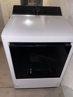 Brand new LG Gas dryer