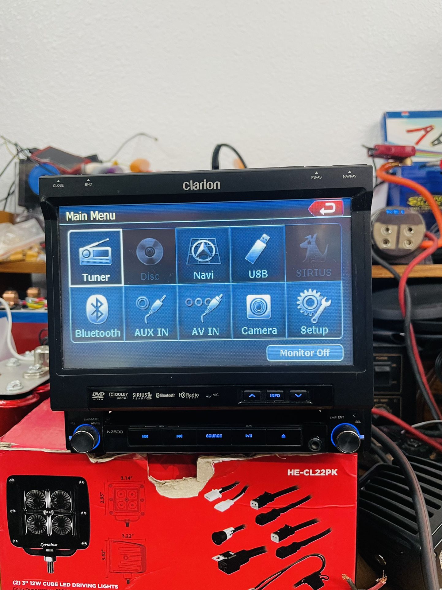 Clarion Nz500
