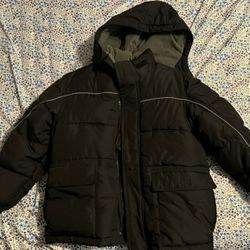 Old navy boys winter jacket  size M w removable hood 