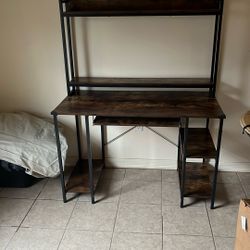 Selling Desk
