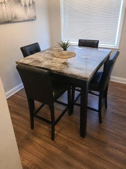 Counter Height Maysville Dining Table Set + 4 Chairs
*New - Same-Day Delivery*