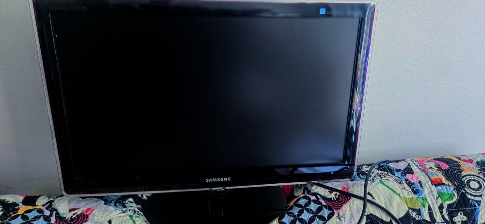 Samsung 23 Inch Syncmaster HDTV/Momitor