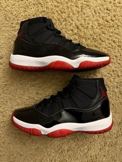 Size 9 (Pre owned, no box, missing insoles) - 2019 Air Jordan 11 retro playoff bred