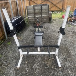 Weight Training Bench/Squat Rack/Leg Extention