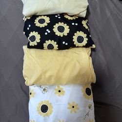 Crib fitted sheet ( The Peanut Shell bedding set of 4)