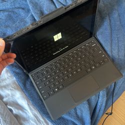 Microsoft Surface Pro 7 – 8GB RAM / 256GB SSD – Like New