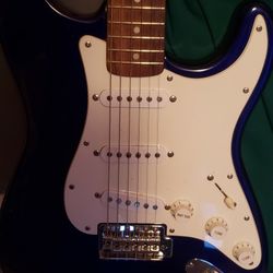 Fender Strait
