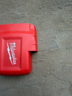 Milwaukee USB Power Source M18