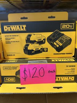 Dewalt Battery Kit 2 Battery 5.0 Ah And Charger 