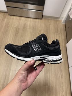 New Balance 2002r Black