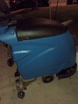 Floor cleaner machine $500