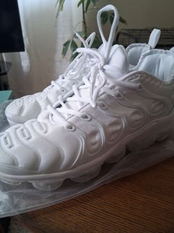 NIKE VAPOR MAX SIZE 10