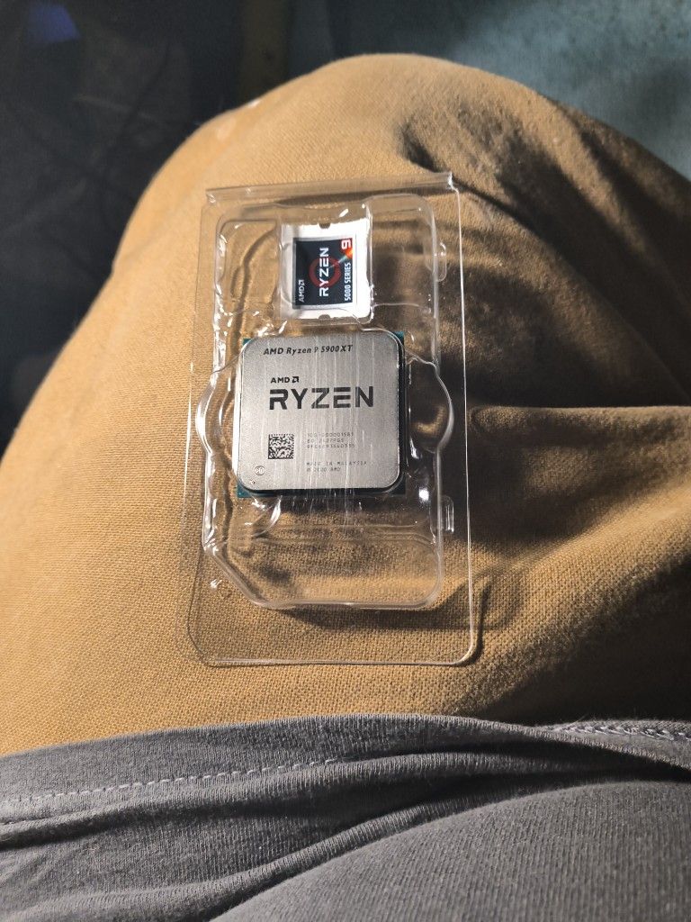 AMD Ryzen 9500xt 16 Core 32 Thread Micro Processor