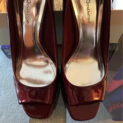 BCBGeneration BCBG pumps SizE 8.5M