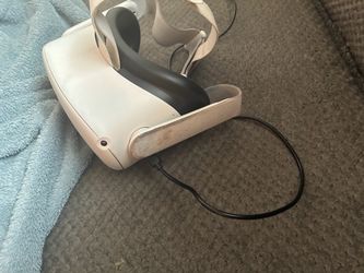 Meta Quest 2 VR Headset