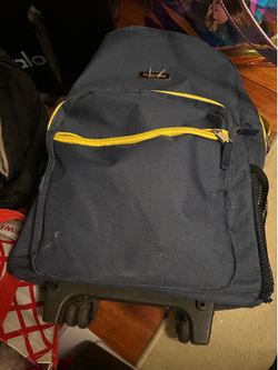 Rolling backpack