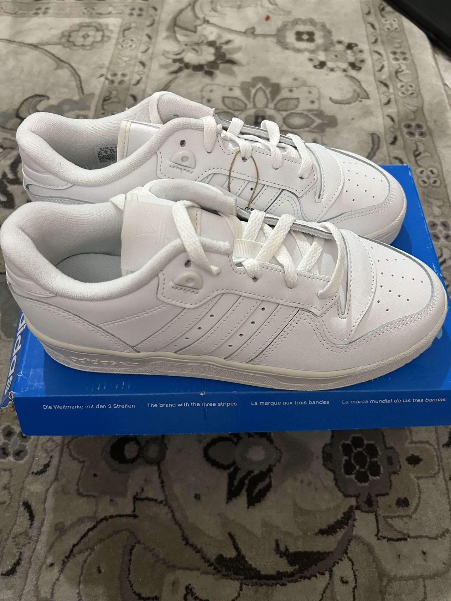 Men’s Adidas Size 8.5