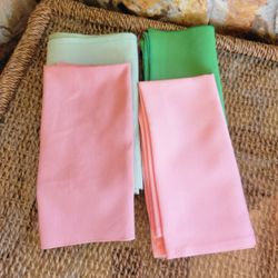 4 Sets of 4 Cloth Napkins In 4 Colors