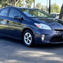 TOYOTA PRIUS CLEAN TITLE 