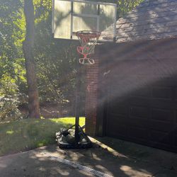 Basketball Hoop $40 Barely Used