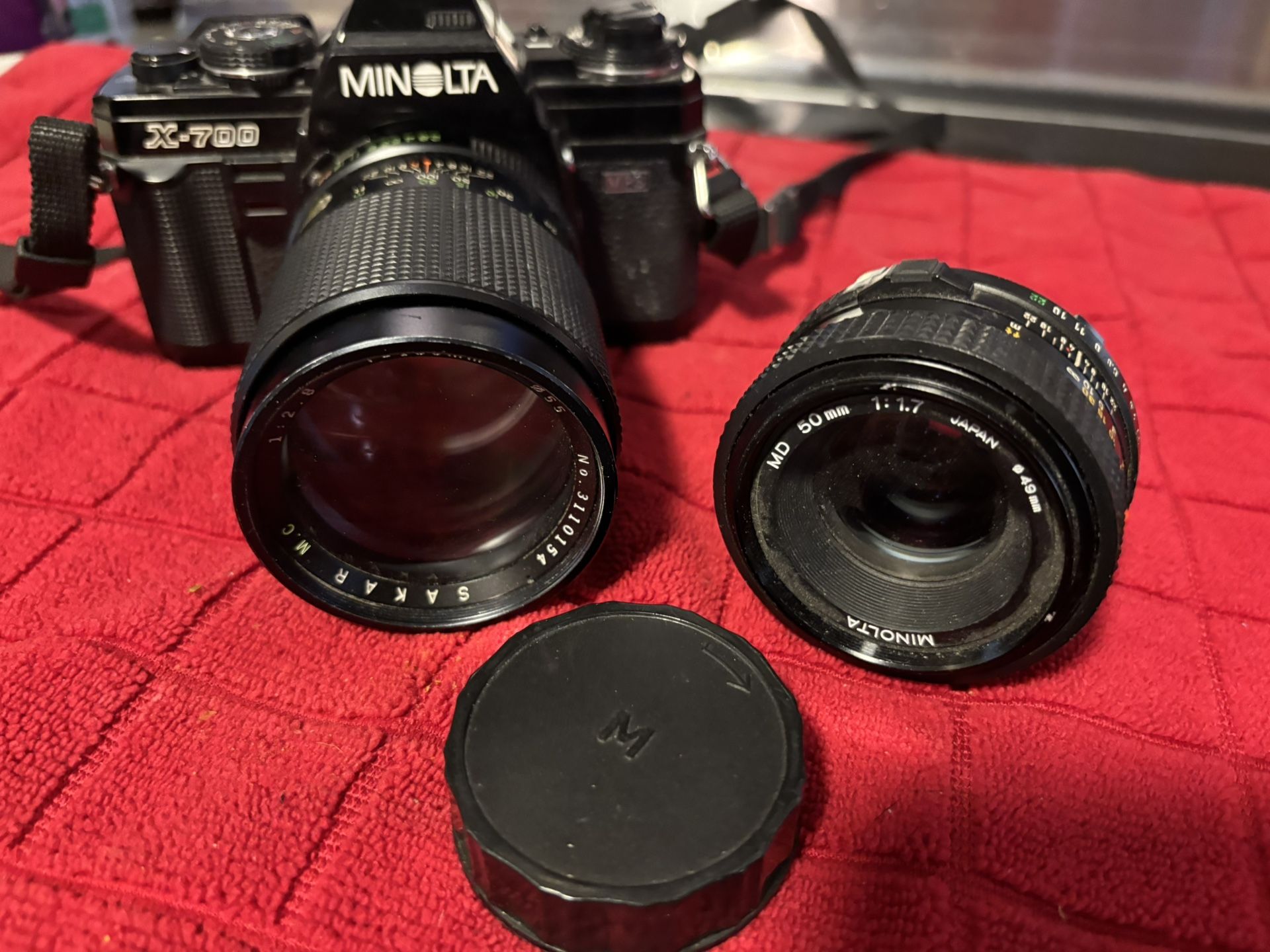 Like NEW MINOLTA C-700 35mm Camera + Extra Lens. * MAKEanOFFER*