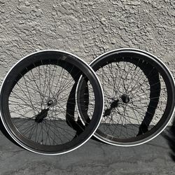 Fixie wheels