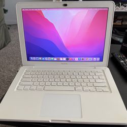 2010 MacBook Clamshell $1000 OBO