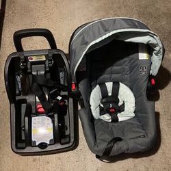Graco Snugride Click Connect ECK 30 car seat and base, very lightly used