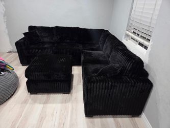 New Sectional Couch with Ottoman! Jumbo Corduroy! Free Delivery 🚚!