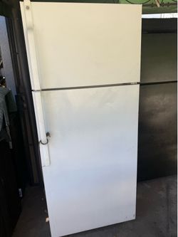 GE Fridge