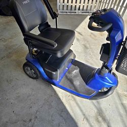 🛵⚡Pride Electric Power Scooter 10.2 – 3 Wheel Scooter – Lightly Used!- 550-OBO⚡🛵